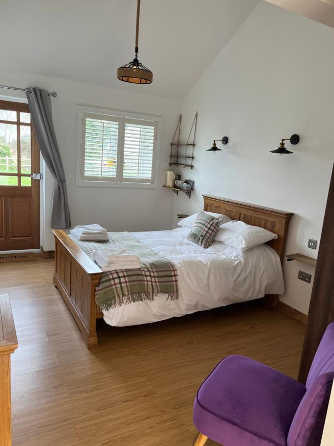 The Crown Lodges Deal Exterior photo